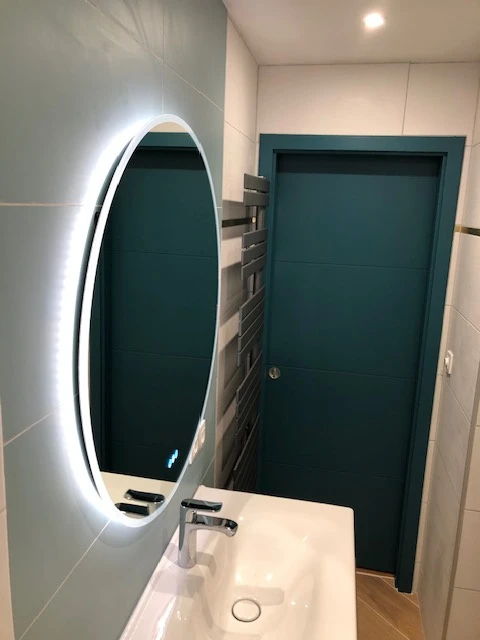 Petite salle de bain optimisée 4